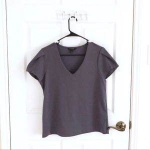 🎁 2 for $22 | Banana Republic gray/purple top